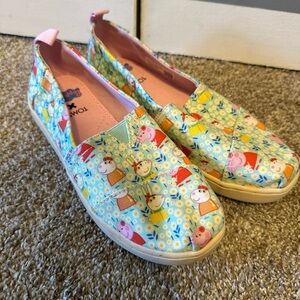 TOMS Kids' - Peppa Pig - Slip-On Shoes (Size Y3)